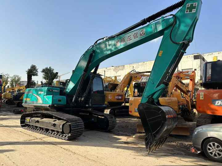 Used Japan Original Brand Kobelco Sk200-8 Excavator in High Quality for Sale High Working Efficiency - حفارة: صور 5 Used Japan Original Brand Kobelco Sk200-8 Excavator in High Quality for Sale High Working Efficiency - حفارة: صور 5