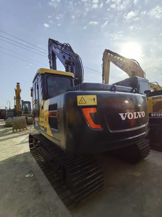 Used Volvo 14 tonne crawler excavator Volvo ec140 excavator powerful low price good quality for sale - حفارات زحافة: صور 4 Used Volvo 14 tonne crawler excavator Volvo ec140 excavator powerful low price good quality for sale - حفارات زحافة: صور 4