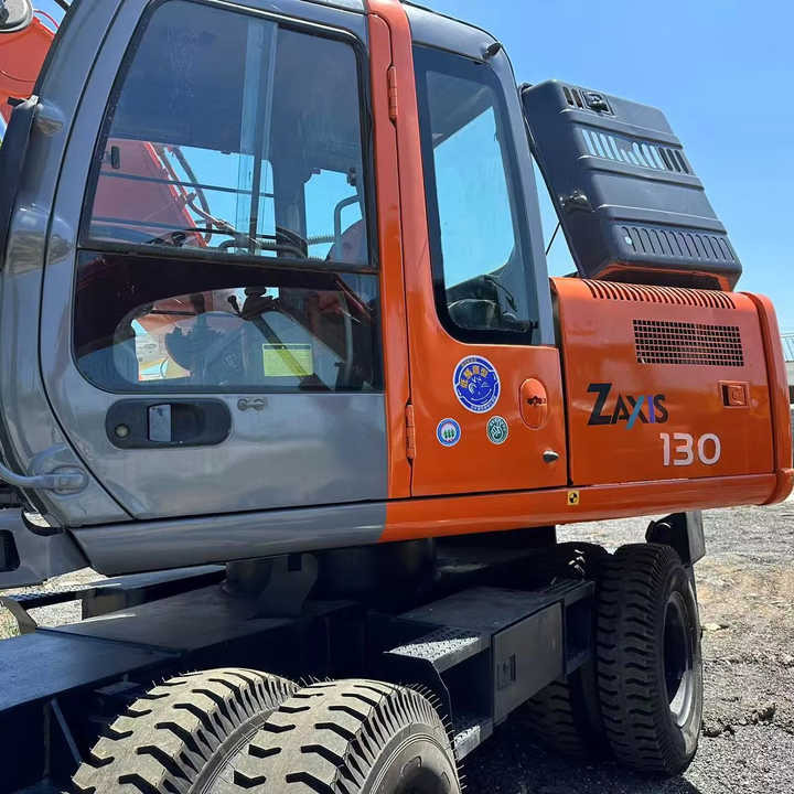 Used Wheel Excavator Hitachi ZX 130W Made in Japan 13ton Hitachi Zx130w Wheel Excavator Price Used Hitachi Zx130 Excavator SALE - حفارة على عجلات: صور 1 Used Wheel Excavator Hitachi ZX 130W Made in Japan 13ton Hitachi Zx130w Wheel Excavator Price Used Hitachi Zx130 Excavator SALE - حفارة على عجلات: صور 1
