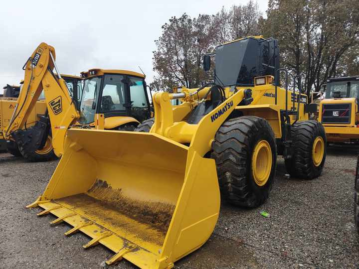 اللودر بعجل Used komatsu WA380-3 Wheel Loader Hot Sale Original Japan Brand Koamtsu Wheel Loader for Sale: صور 6 اللودر بعجل Used komatsu WA380-3 Wheel Loader Hot Sale Original Japan Brand Koamtsu Wheel Loader for Sale: صور 6