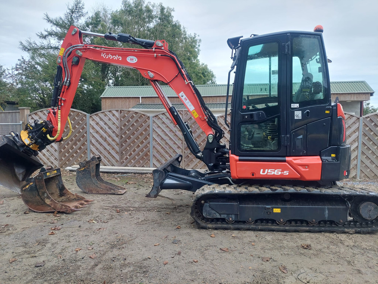 KUBOTA U56-5 - حفارة مصغرة: صور 1 KUBOTA U56-5 - حفارة مصغرة: صور 1