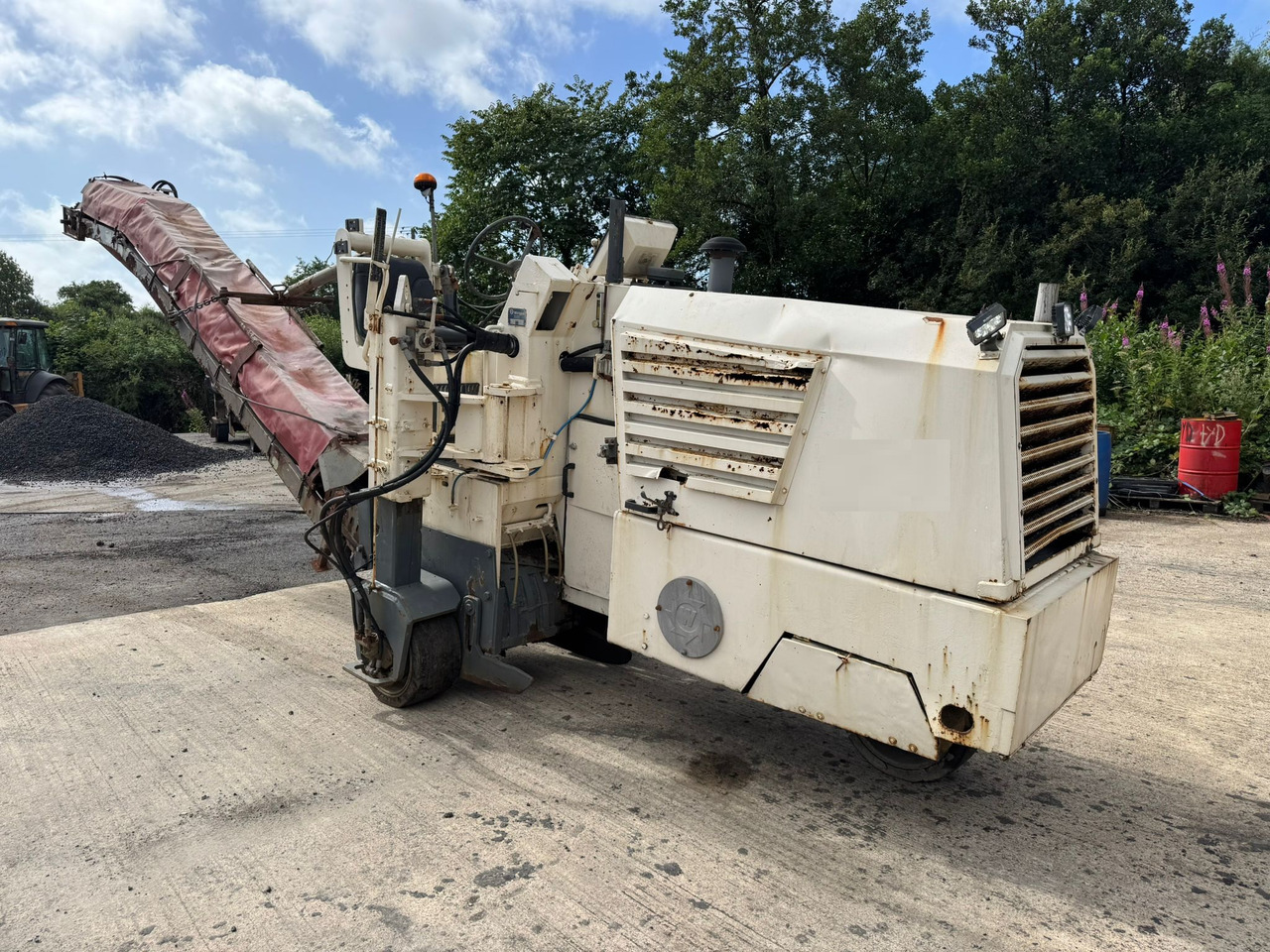 WIRTGEN W500 - ماكينات لصقل الأسفلت: صور 2 WIRTGEN W500 - ماكينات لصقل الأسفلت: صور 2