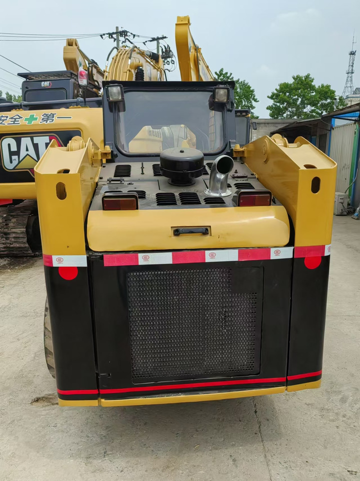 CATERPILLAR 226B - شيول صغير: صور 3 CATERPILLAR 226B - شيول صغير: صور 3