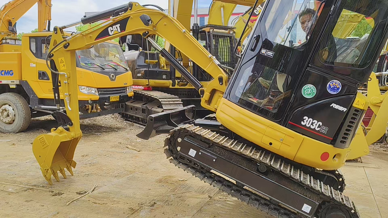 CATERPILLAR 303CR - حفارة مصغرة: صور 2 CATERPILLAR 303CR - حفارة مصغرة: صور 2