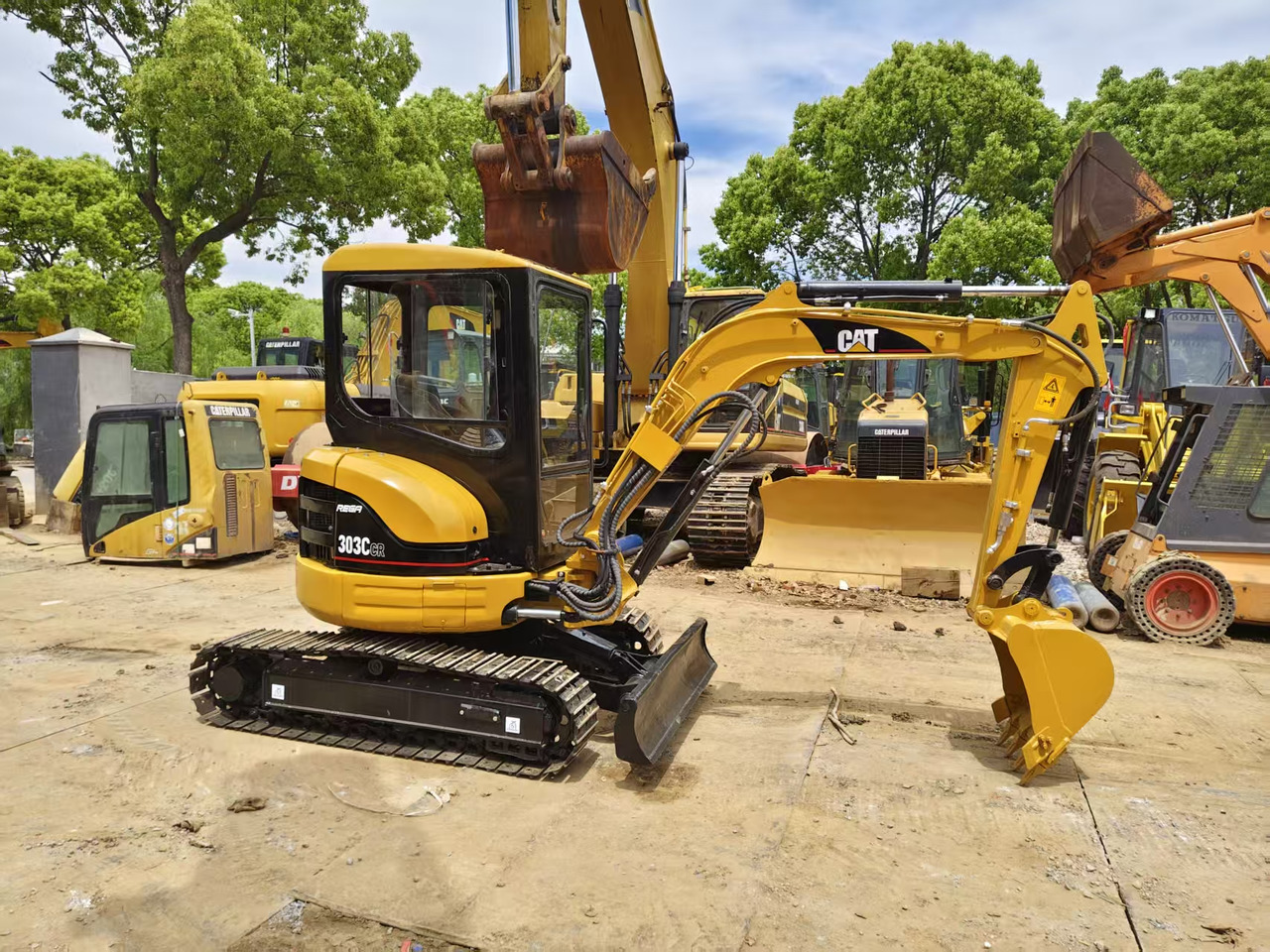 CATERPILLAR 303C - حفارة مصغرة: صور 2 CATERPILLAR 303C - حفارة مصغرة: صور 2