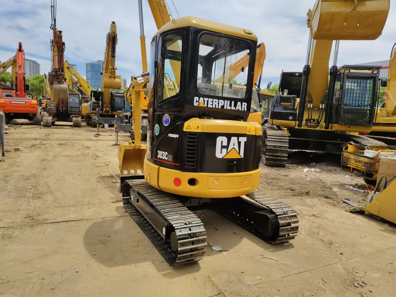 CATERPILLAR 303C - حفارة مصغرة: صور 4 CATERPILLAR 303C - حفارة مصغرة: صور 4