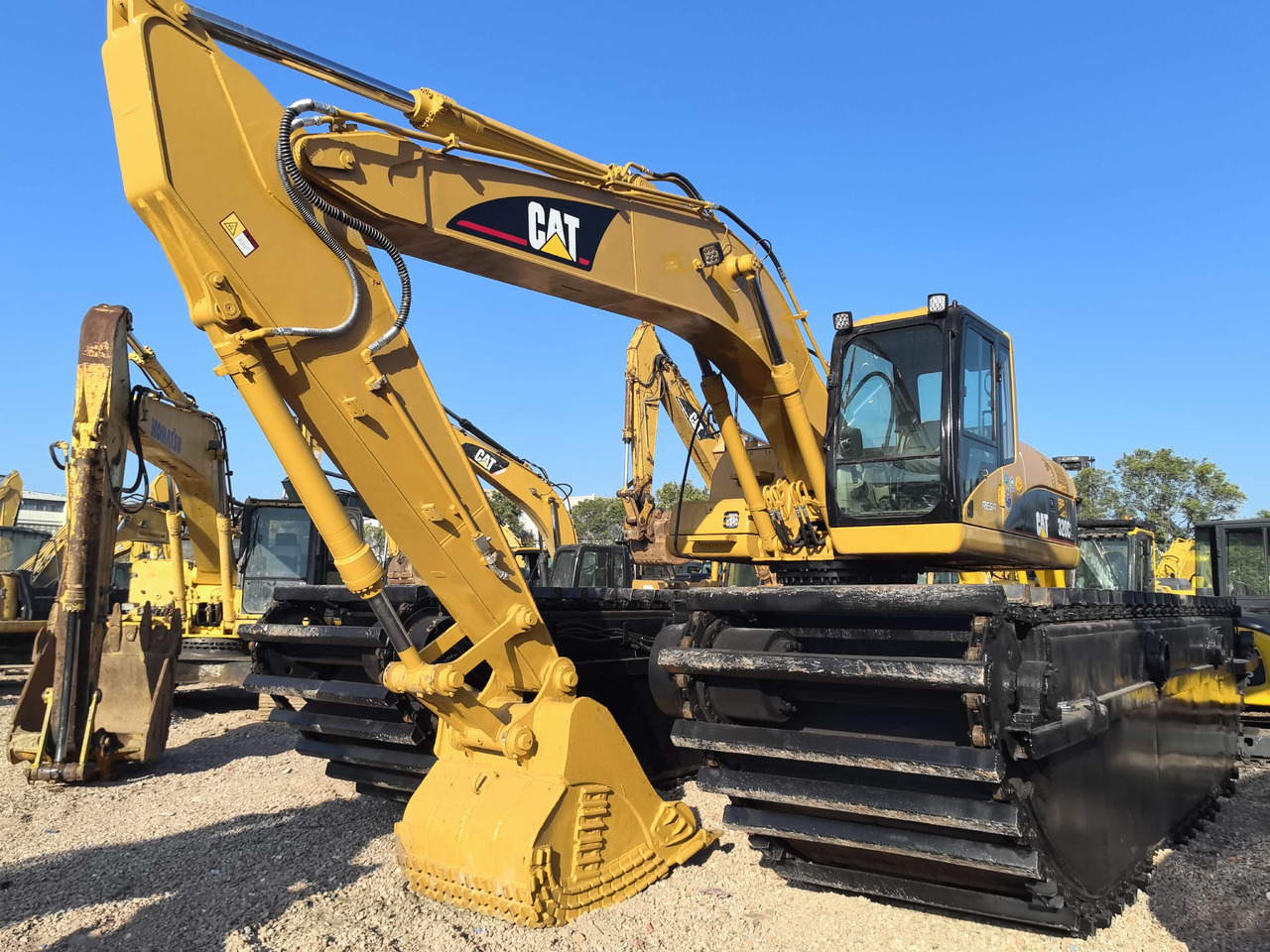 CATERPILLAR 320C - حفارات برمائية: صور 4 CATERPILLAR 320C - حفارات برمائية: صور 4
