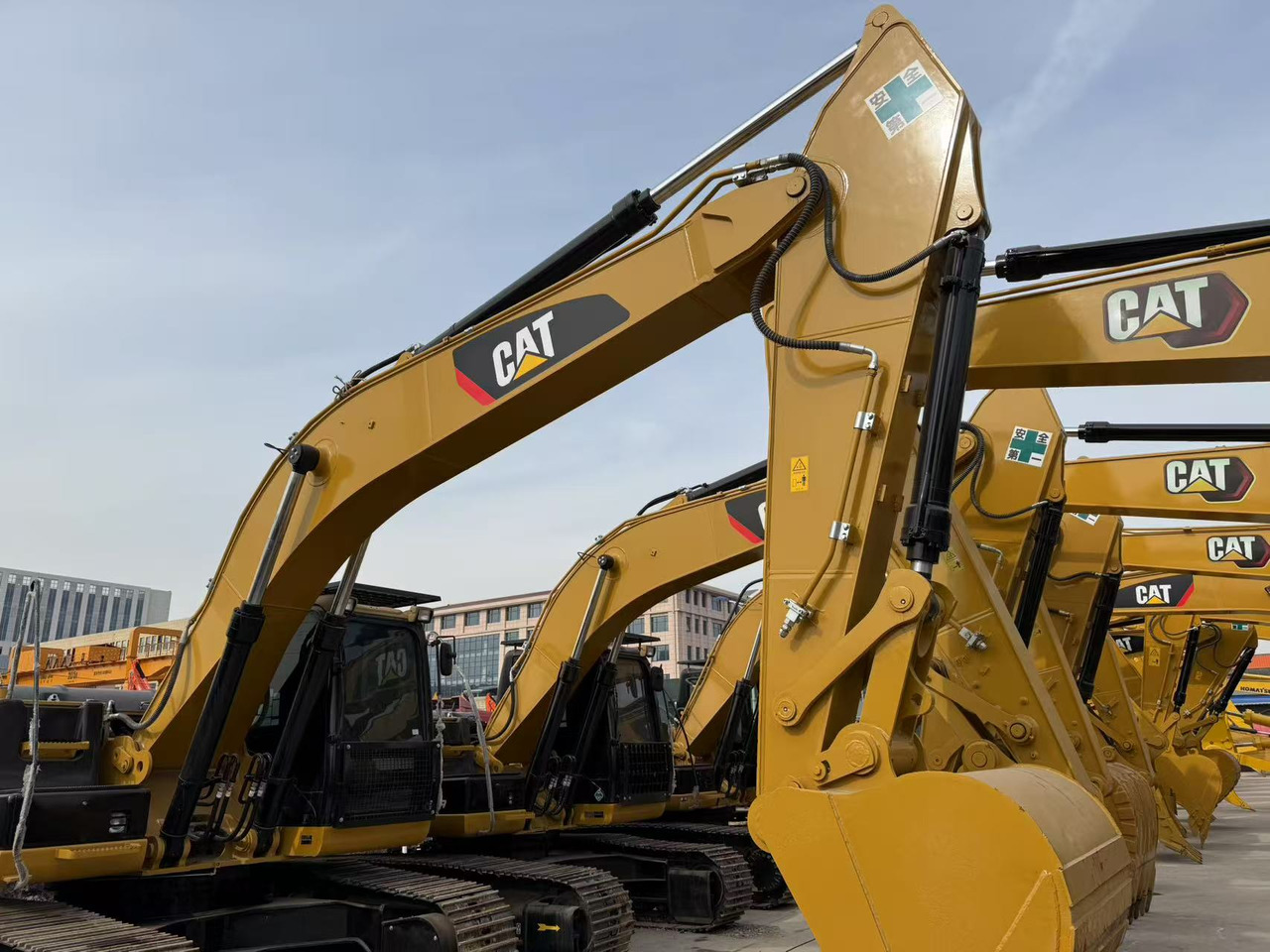 CATERPILLAR 326D - حفارات زحافة: صور 3 CATERPILLAR 326D - حفارات زحافة: صور 3