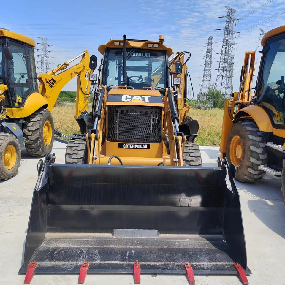 CATERPILLAR 420F - حفار متعدد الاستخدام: صور 4 CATERPILLAR 420F - حفار متعدد الاستخدام: صور 4