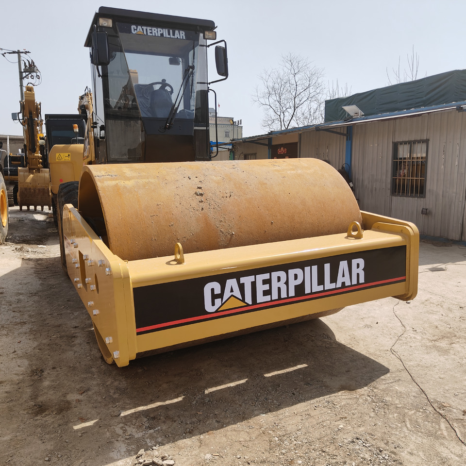 CATERPILLAR 683E - مدحلة الأسفلت: صور 3 CATERPILLAR 683E - مدحلة الأسفلت: صور 3