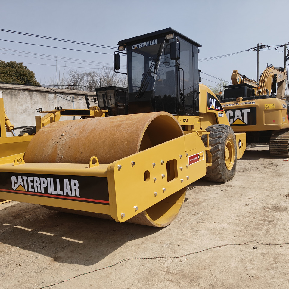 CATERPILLAR 683E - مدحلة الأسفلت: صور 2 CATERPILLAR 683E - مدحلة الأسفلت: صور 2