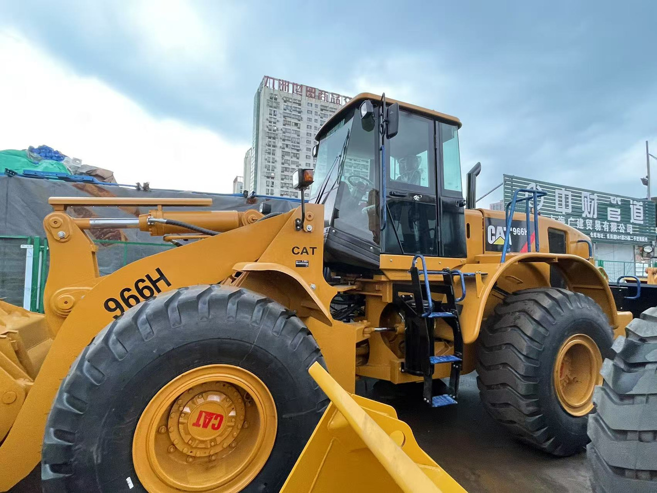 CATERPILLAR 966H - اللودر بعجل: صور 1 CATERPILLAR 966H - اللودر بعجل: صور 1