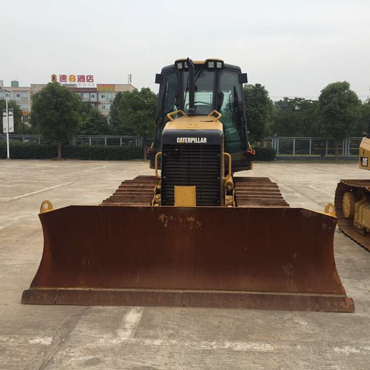 CATERPILLAR D4K - بلدوزر: صور 4 CATERPILLAR D4K - بلدوزر: صور 4