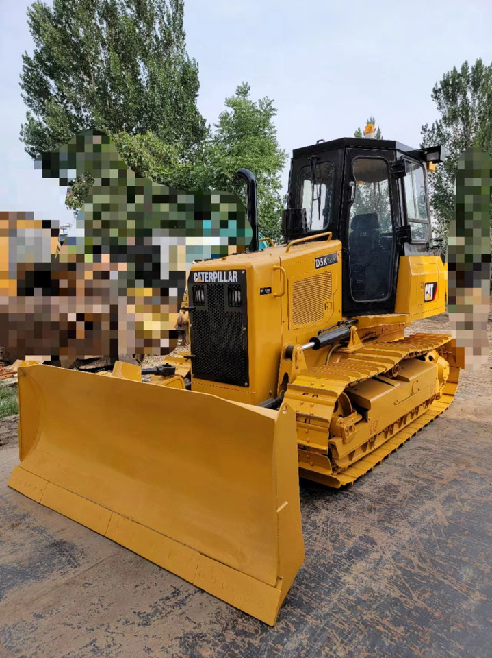 CATERPILLAR D5K - بلدوزر: صور 2 CATERPILLAR D5K - بلدوزر: صور 2