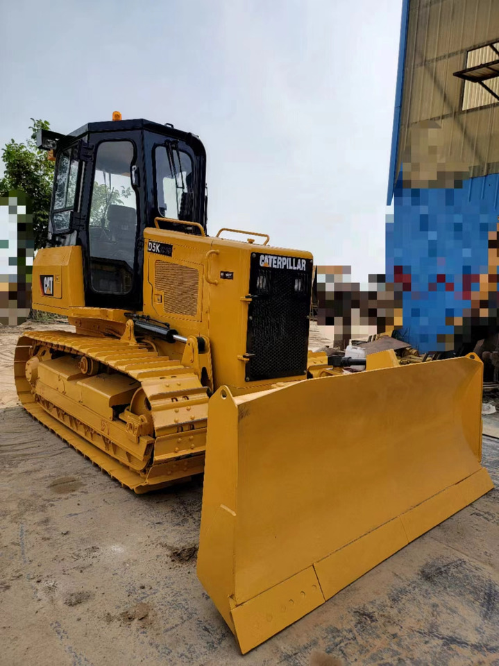 CATERPILLAR D5K - بلدوزر: صور 3 CATERPILLAR D5K - بلدوزر: صور 3