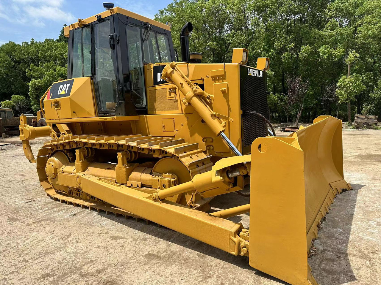 CATERPILLAR D7G2 - بلدوزر: صور 2 CATERPILLAR D7G2 - بلدوزر: صور 2