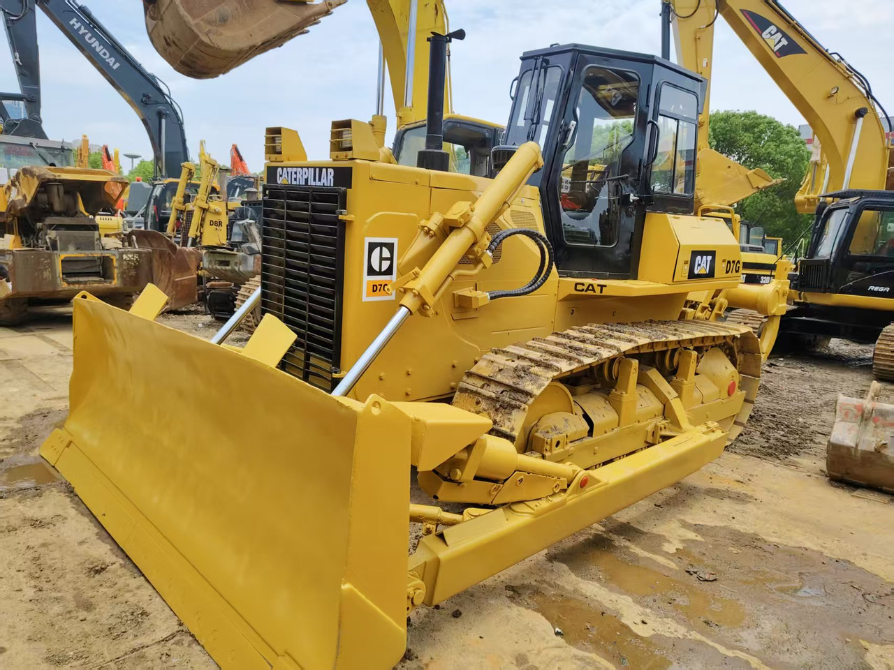 CATERPILLAR D7G - بلدوزر: صور 3 CATERPILLAR D7G - بلدوزر: صور 3