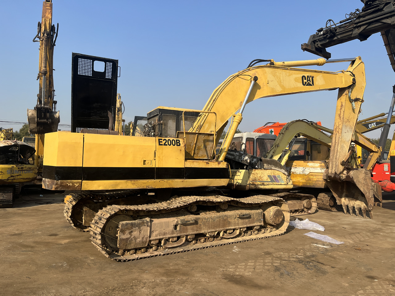 CATERPILLAR E200 - حفارات زحافة: صور 5 CATERPILLAR E200 - حفارات زحافة: صور 5