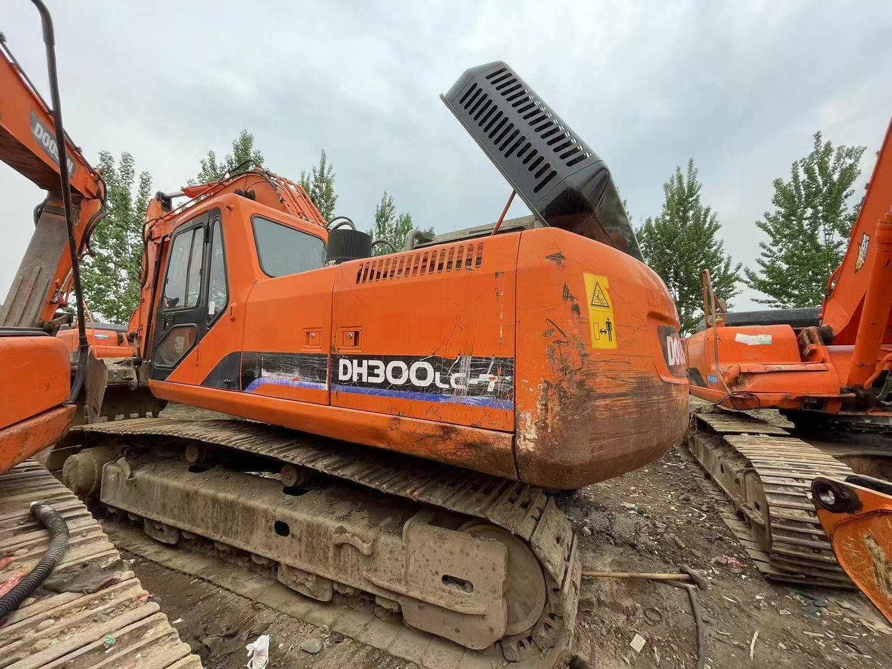 DOOSAN DH300LC-7 - حفارات زحافة: صور 2 DOOSAN DH300LC-7 - حفارات زحافة: صور 2