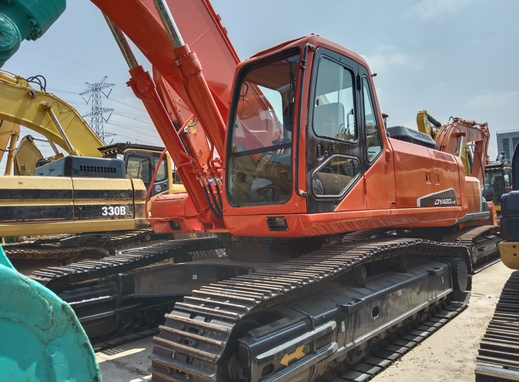 DOOSAN DX420LC-9C - حفارات زحافة: صور 3 DOOSAN DX420LC-9C - حفارات زحافة: صور 3