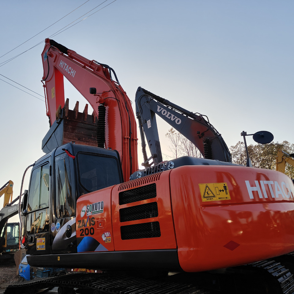HITACHI ZX200-5G - حفارات زحافة: صور 4 HITACHI ZX200-5G - حفارات زحافة: صور 4