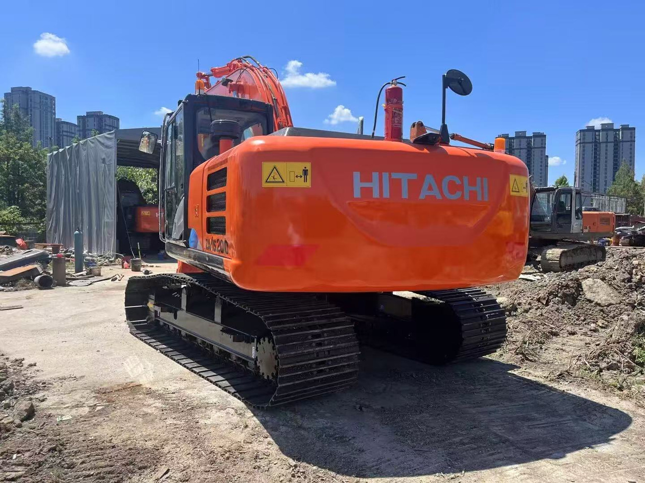 HITACHI ZX200-5G - حفارات زحافة: صور 3 HITACHI ZX200-5G - حفارات زحافة: صور 3