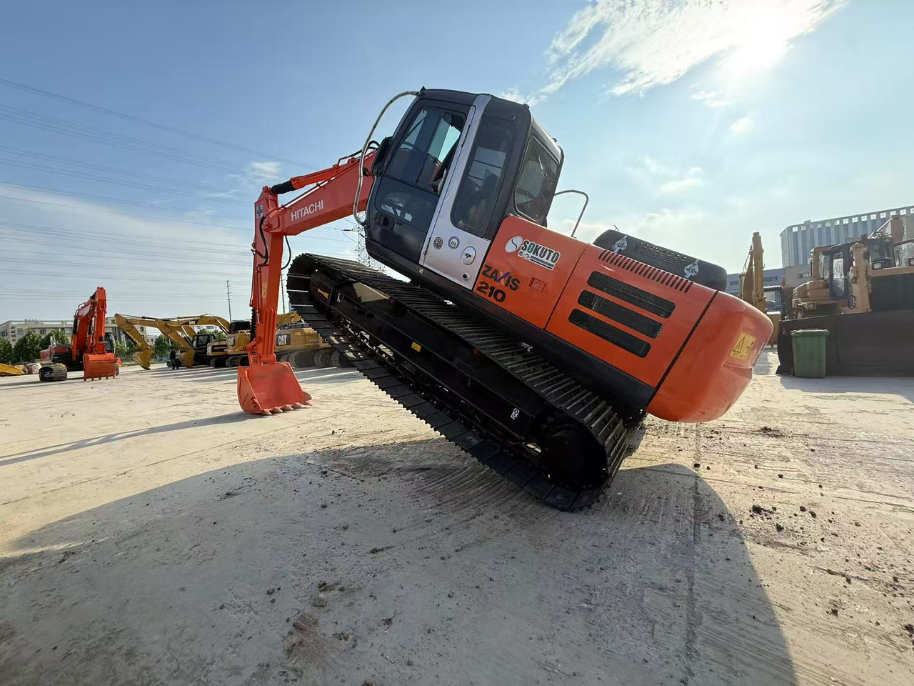 HITACHI ZX210-3G - حفارات زحافة: صور 1 HITACHI ZX210-3G - حفارات زحافة: صور 1