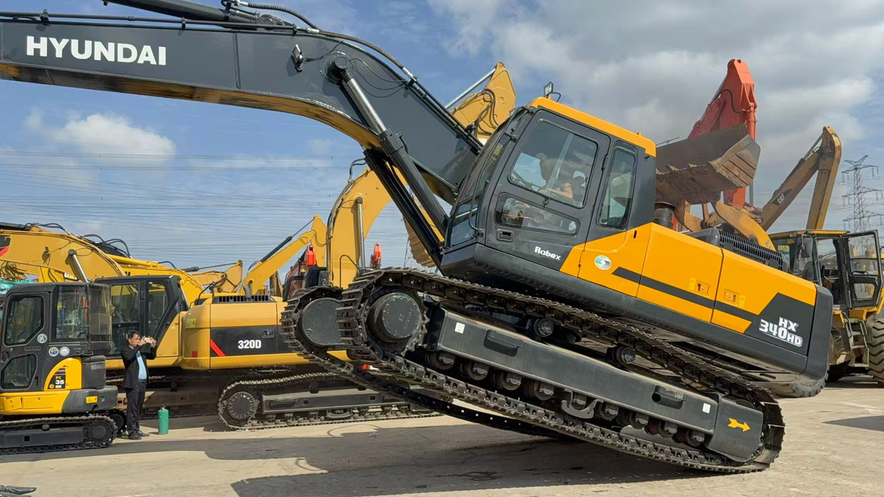 HYUNDAI HX340HD - حفارات زحافة: صور 4 HYUNDAI HX340HD - حفارات زحافة: صور 4