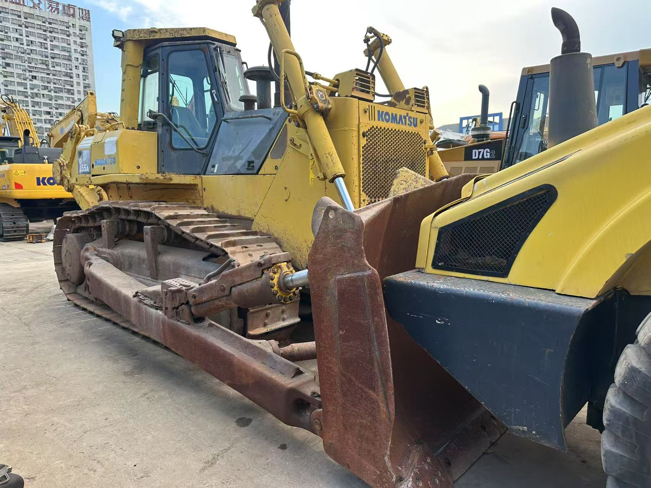 KOMATSU D155A-5 - بلدوزر: صور 4 KOMATSU D155A-5 - بلدوزر: صور 4