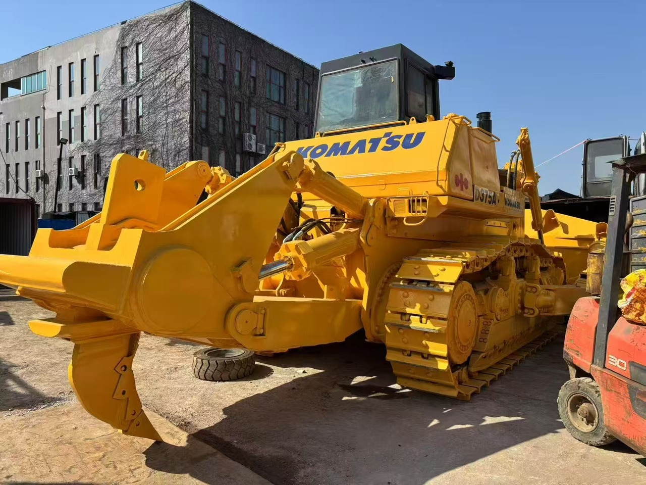 KOMATSU D375 - بلدوزر: صور 2 KOMATSU D375 - بلدوزر: صور 2