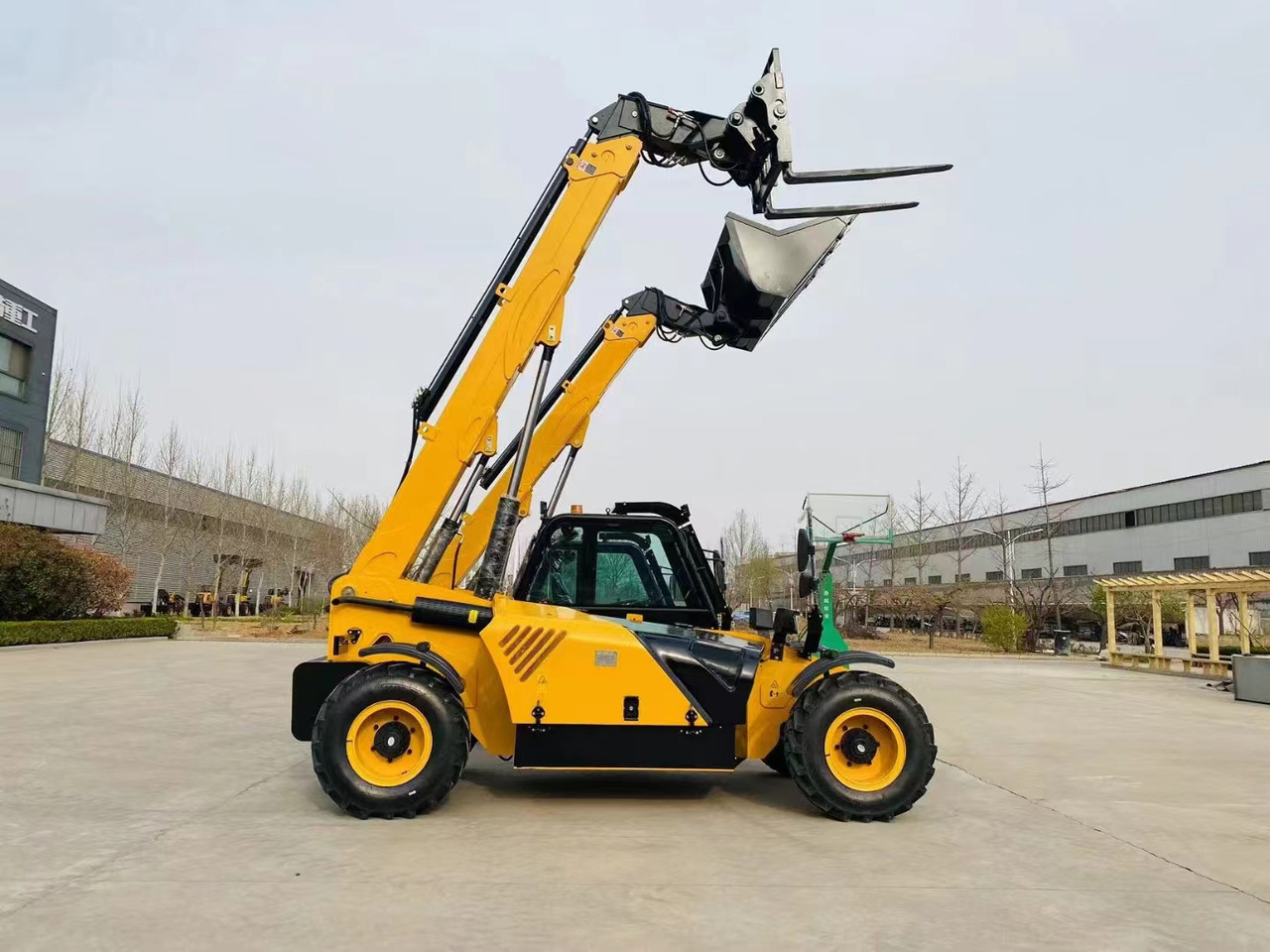 KOMATSU Longer boom - رافعة شوكية ديزل: صور 2 KOMATSU Longer boom - رافعة شوكية ديزل: صور 2