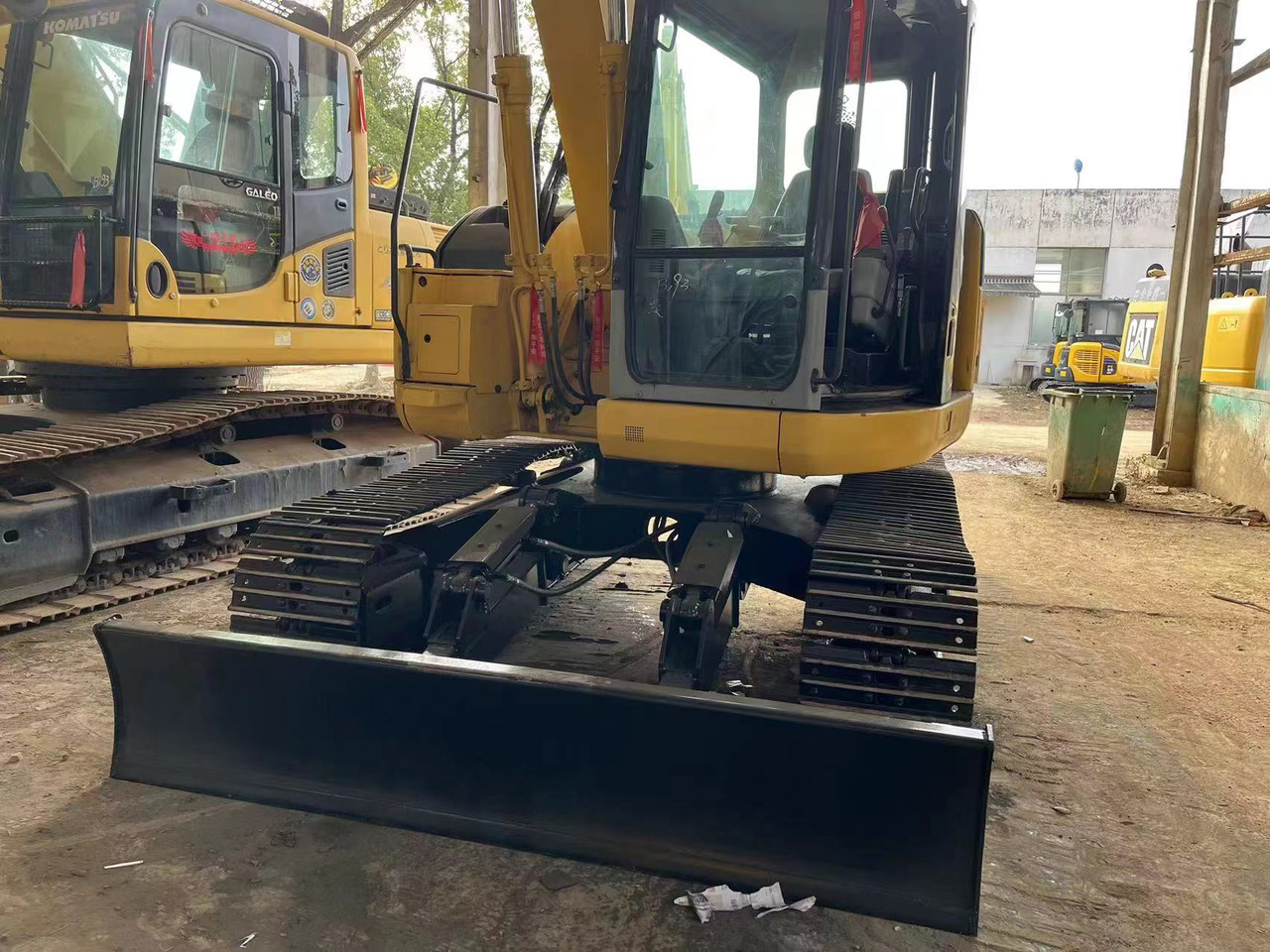 KOMATSU PC138US - حفارات زحافة: صور 4 KOMATSU PC138US - حفارات زحافة: صور 4