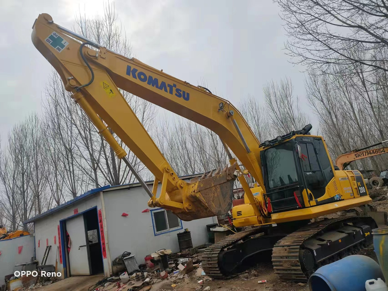 KOMATSU PC200-8 - حفارة على عجلات: صور 4 KOMATSU PC200-8 - حفارة على عجلات: صور 4