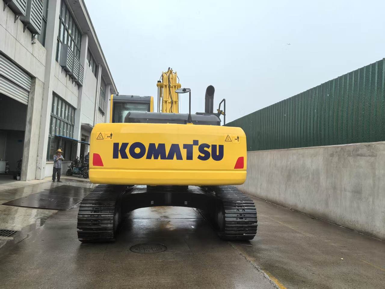 KOMATSU PC240LC-8M0 - حفارات زحافة: صور 5 KOMATSU PC240LC-8M0 - حفارات زحافة: صور 5