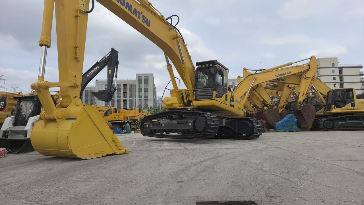 KOMATSU PC400-8 - حفارات زحافة: صور 2 KOMATSU PC400-8 - حفارات زحافة: صور 2