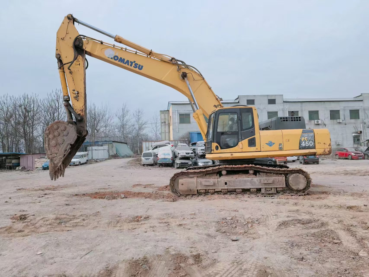 KOMATSU PC450-8 - حفارات زحافة: صور 5 KOMATSU PC450-8 - حفارات زحافة: صور 5