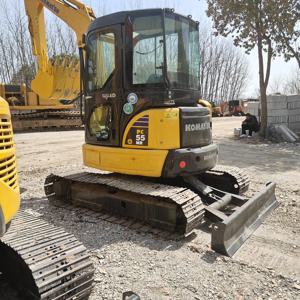 KOMATSU PC55MR - حفارات زحافة: صور 2 KOMATSU PC55MR - حفارات زحافة: صور 2