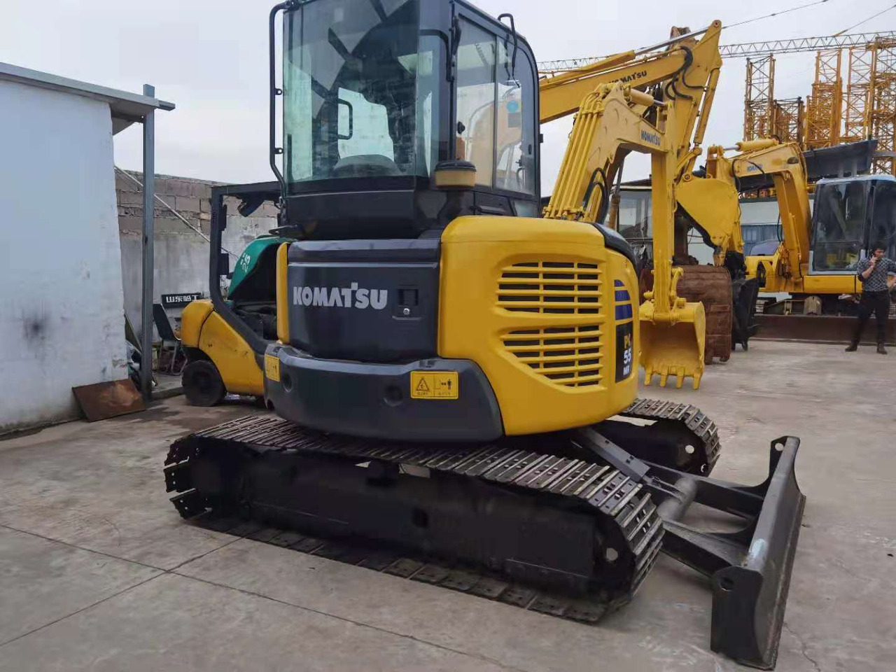 KOMATSU PC55 - حفارات زحافة: صور 1 KOMATSU PC55 - حفارات زحافة: صور 1