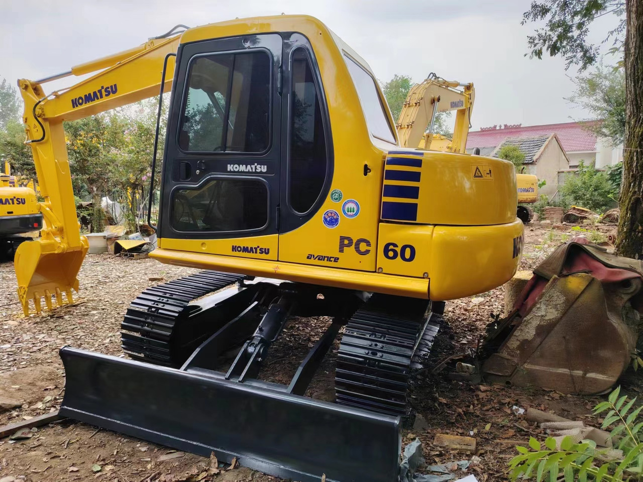 KOMATSU PC60-7 - حفارات زحافة: صور 2 KOMATSU PC60-7 - حفارات زحافة: صور 2
