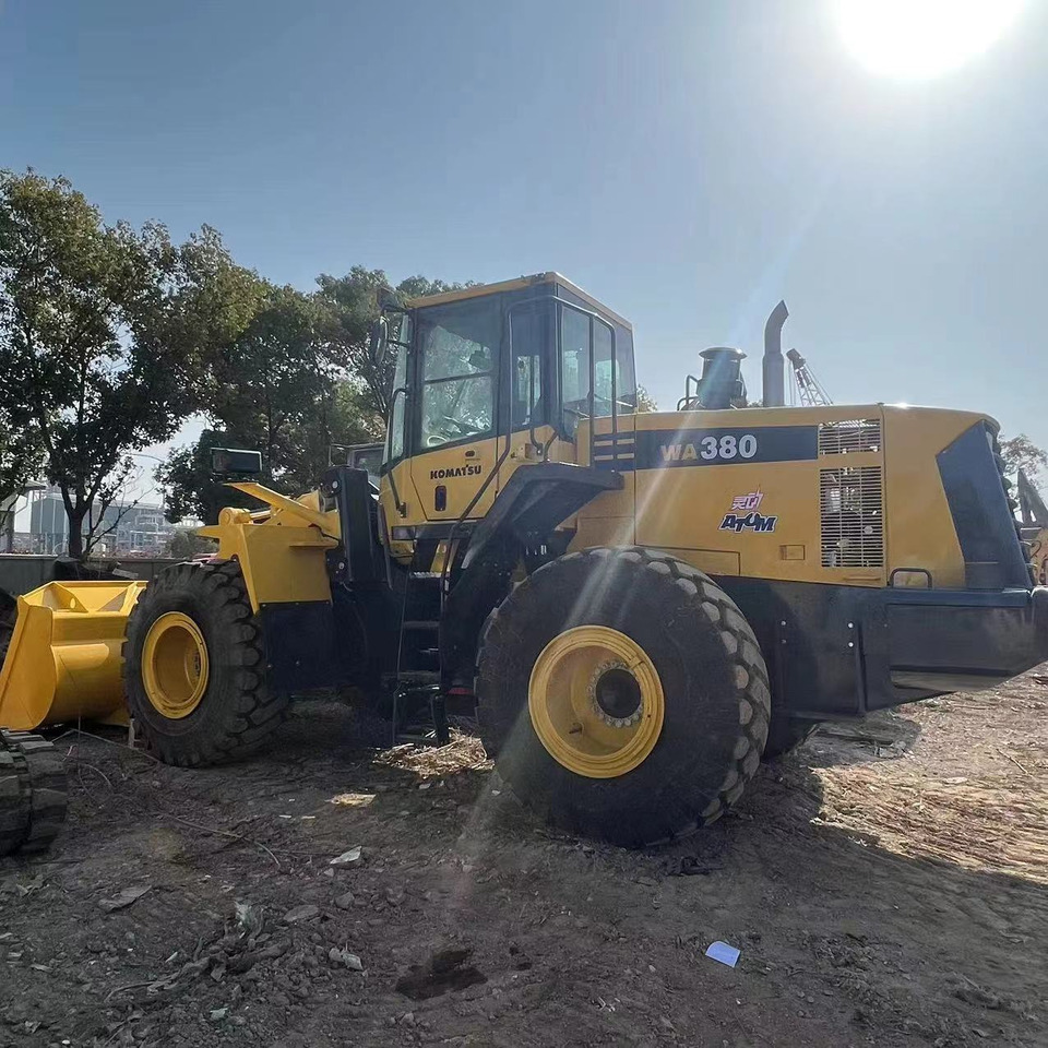 KOMATSU WA380-6 - اللودر بعجل: صور 1 KOMATSU WA380-6 - اللودر بعجل: صور 1