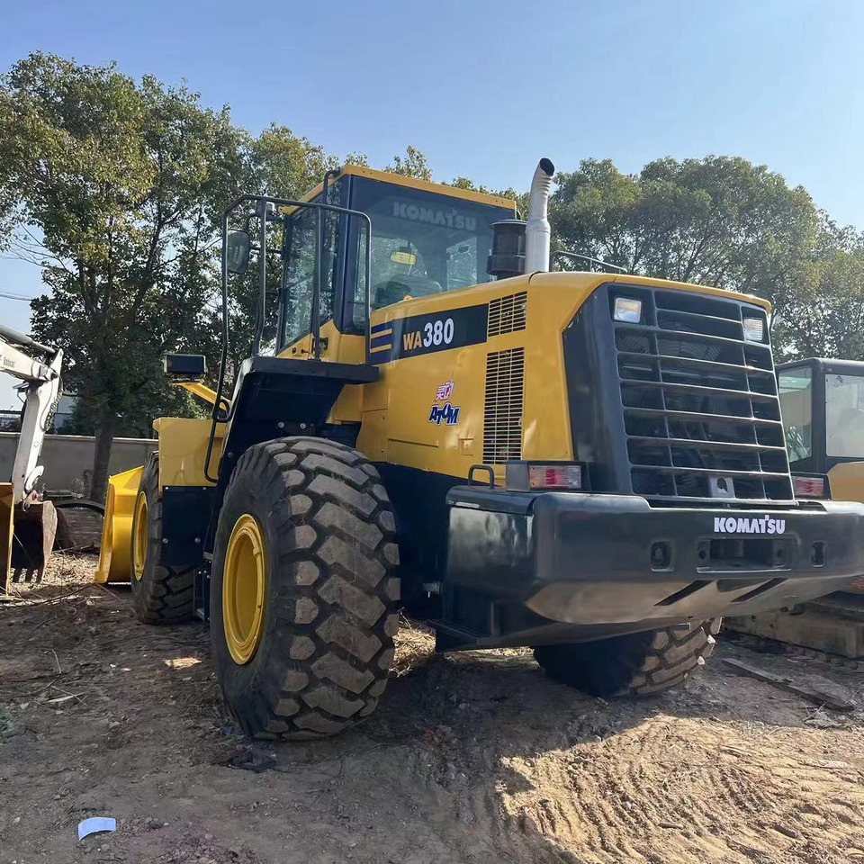 KOMATSU WA380-6 - اللودر بعجل: صور 2 KOMATSU WA380-6 - اللودر بعجل: صور 2