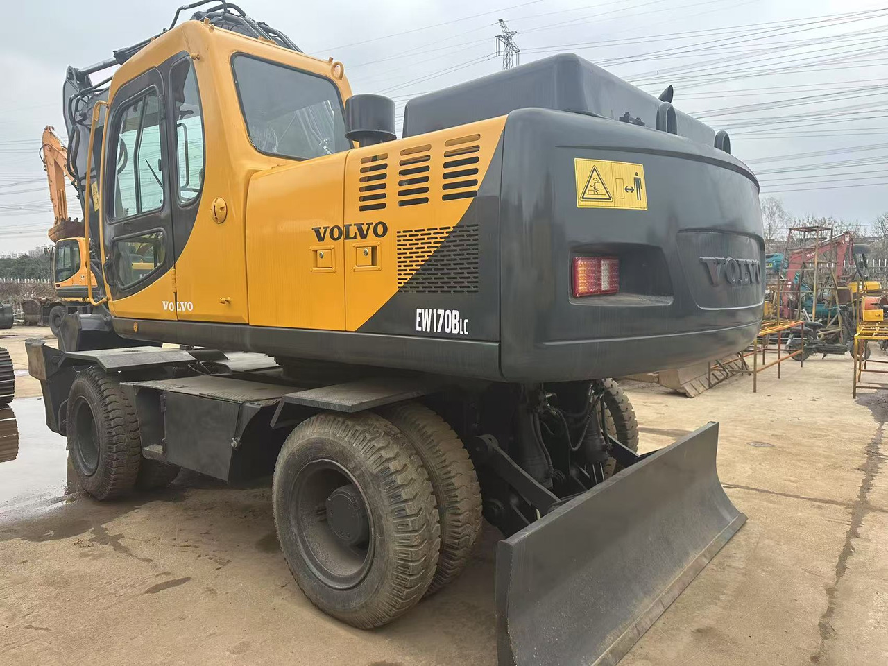 VOLVO EW170BLC - حفارة على عجلات: صور 4 VOLVO EW170BLC - حفارة على عجلات: صور 4