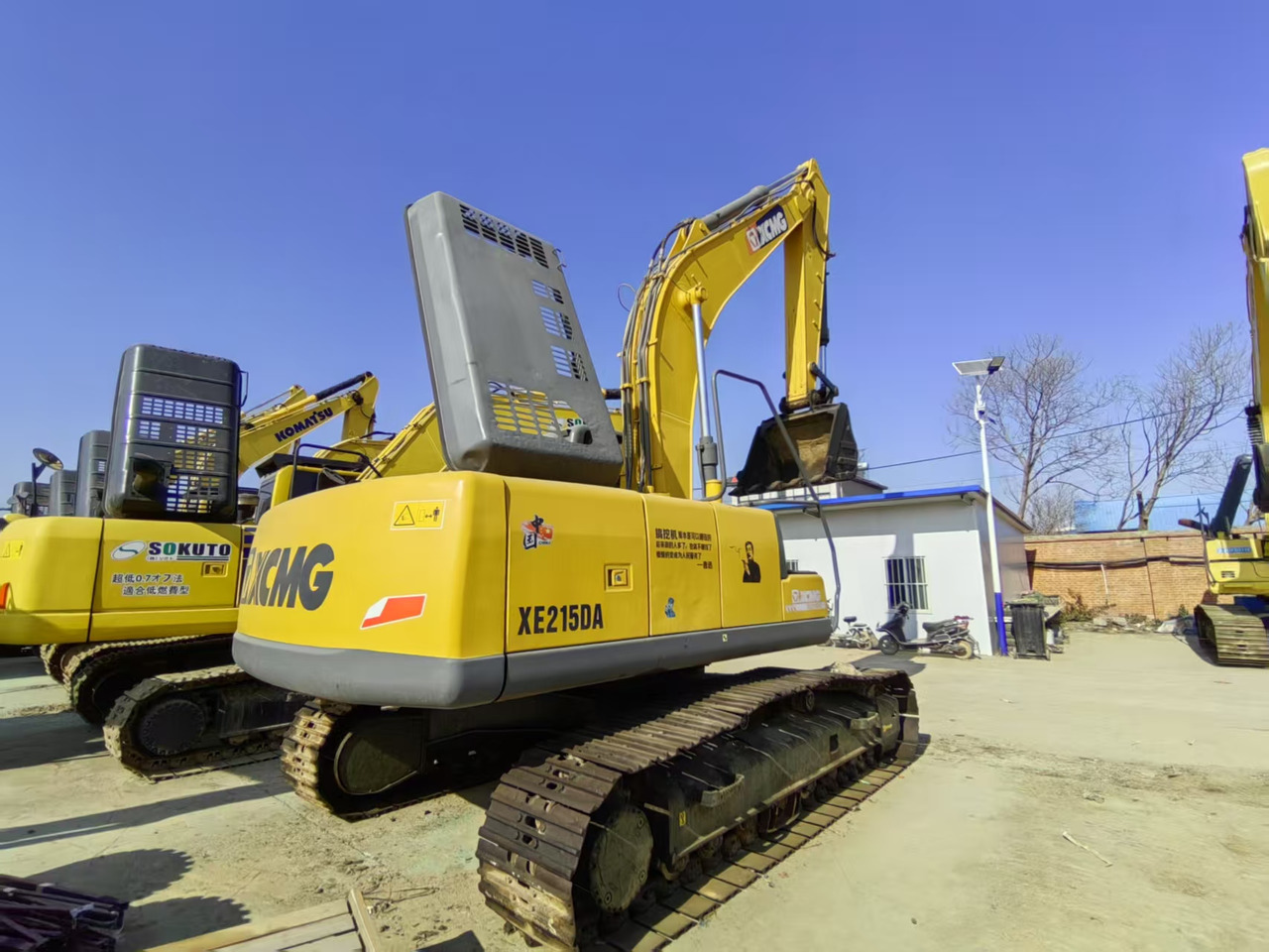 XCMG XE215DA - حفارات زحافة: صور 4 XCMG XE215DA - حفارات زحافة: صور 4