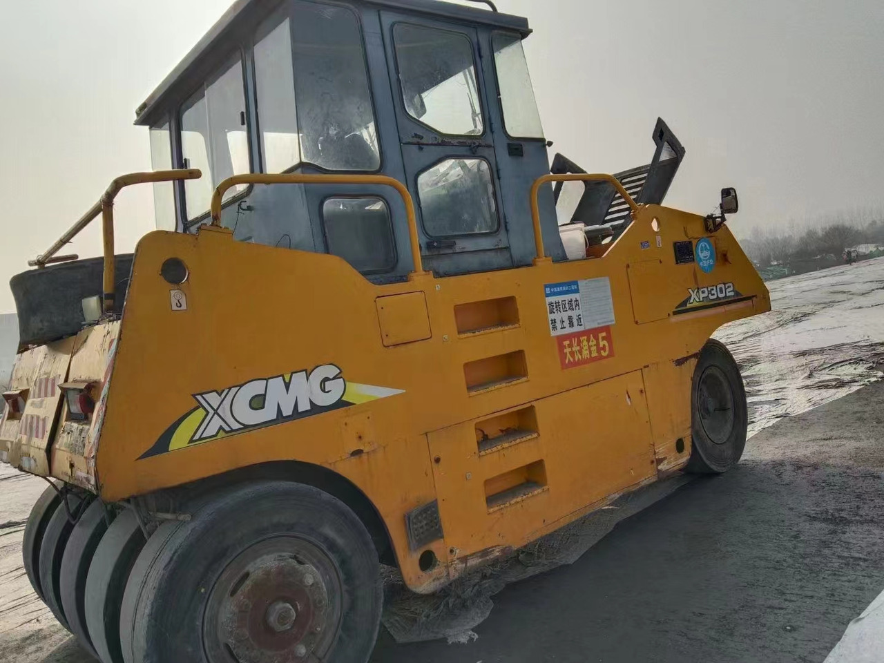 XCMG XP302 - مدحلة الأسفلت: صور 1 XCMG XP302 - مدحلة الأسفلت: صور 1