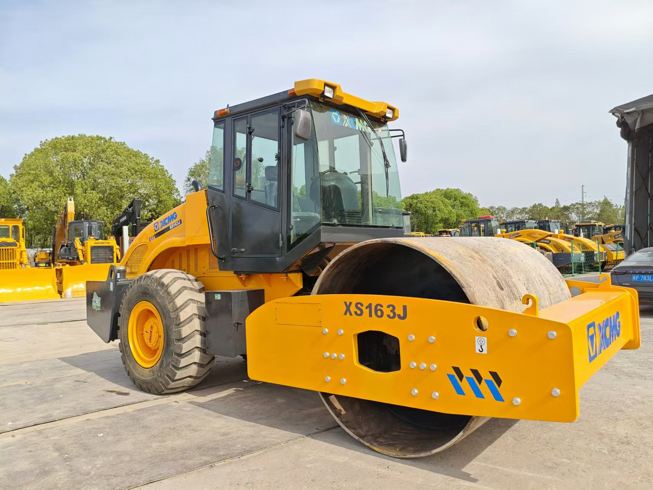 XCMG XS163J - مدحلة الأسفلت: صور 2 XCMG XS163J - مدحلة الأسفلت: صور 2