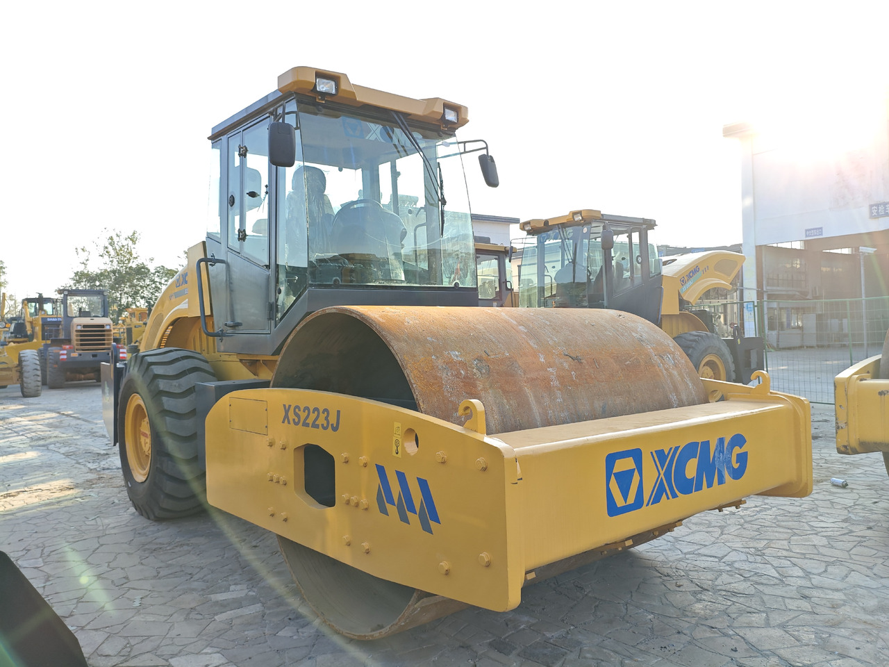 XCMG XS223J - مدحلة الأسفلت: صور 3 XCMG XS223J - مدحلة الأسفلت: صور 3