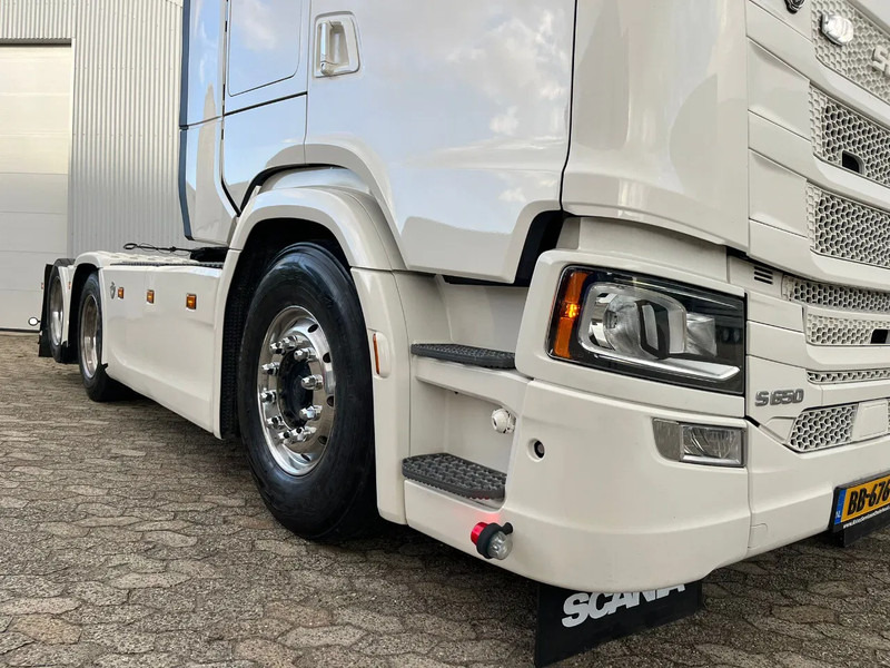 Scania 650S V8 NGS S650 - شاحنة جرار: صور 4 Scania 650S V8 NGS S650 - شاحنة جرار: صور 4