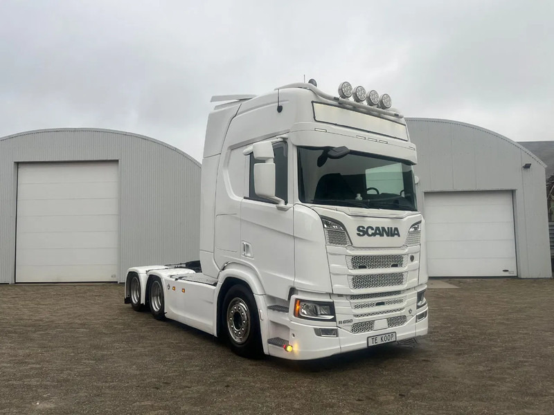 Scania R650 V8 NGS R650 6x4 - شاحنة جرار: صور 4 Scania R650 V8 NGS R650 6x4 - شاحنة جرار: صور 4