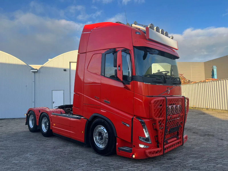 Volvo FH 16.750 FH 16 6x4 - شاحنة جرار: صور 3 Volvo FH 16.750 FH 16 6x4 - شاحنة جرار: صور 3