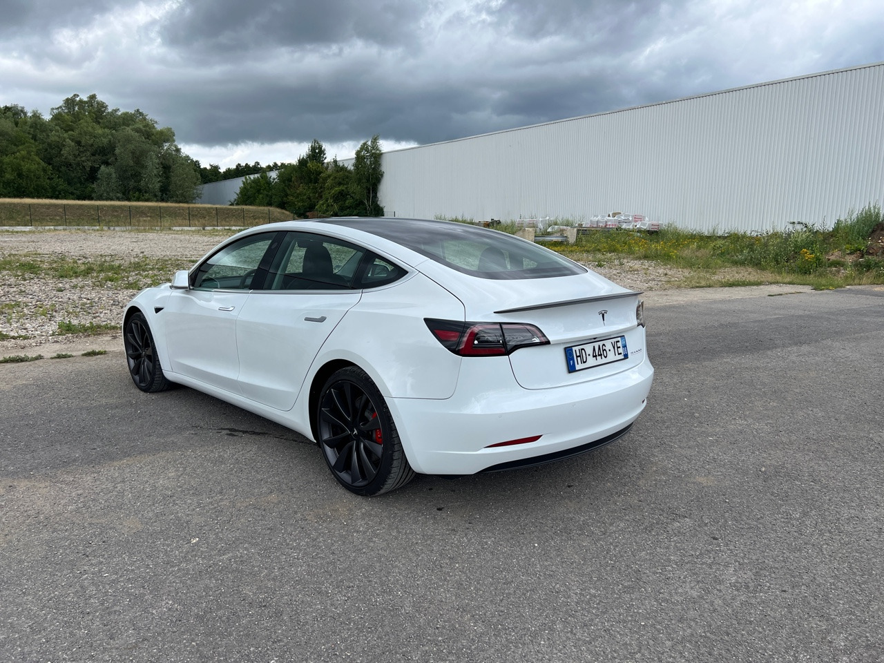 TESLA Model 3 Performance Dual Motor FSD 3 Autopilot - سيدان: صور 5 TESLA Model 3 Performance Dual Motor FSD 3 Autopilot - سيدان: صور 5